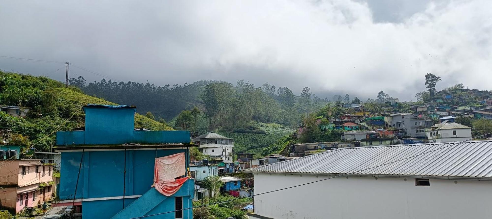 Swarna Tourist Home Munnar Exterior photo