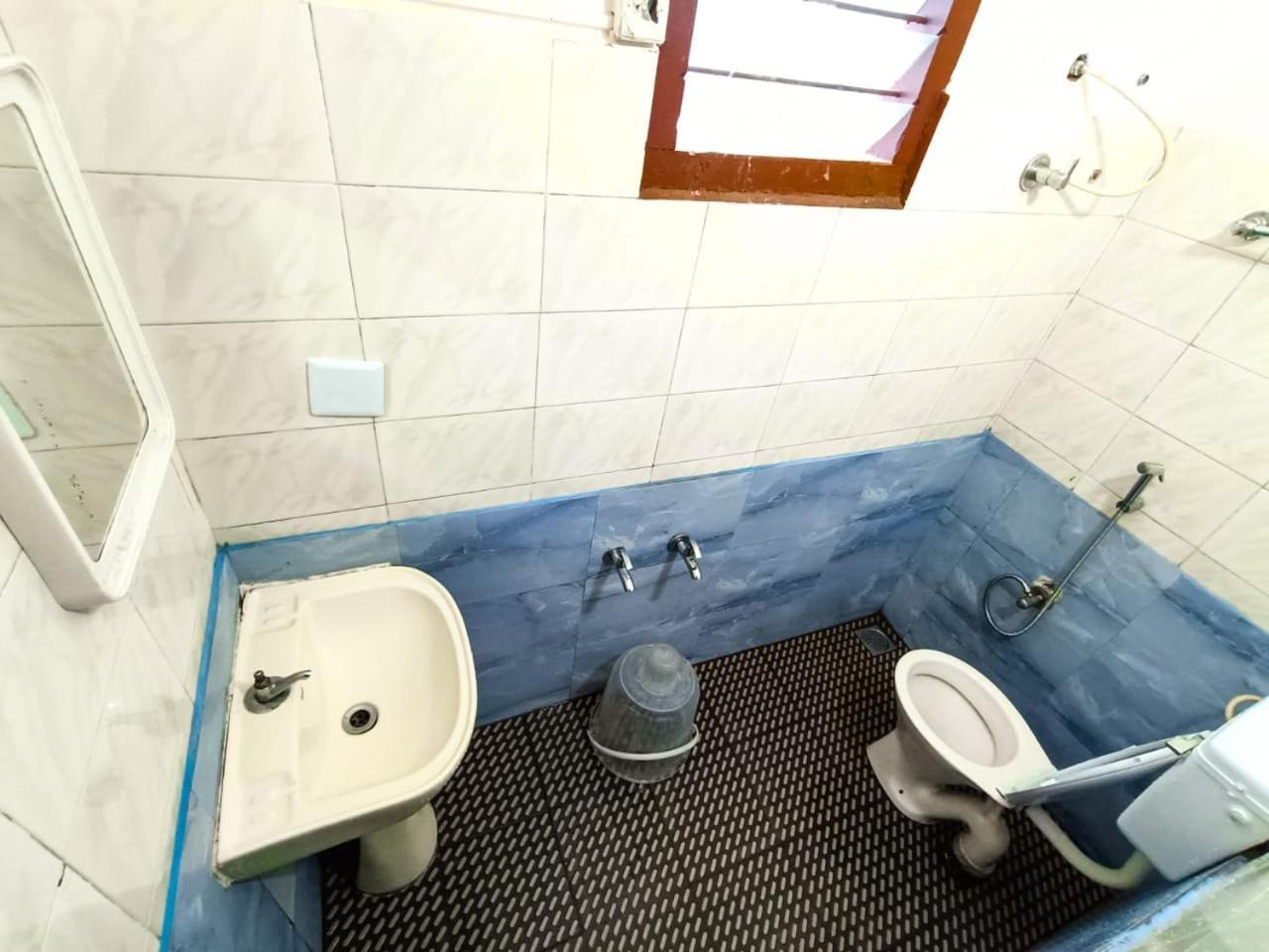Swarna Tourist Home Munnar Exterior photo